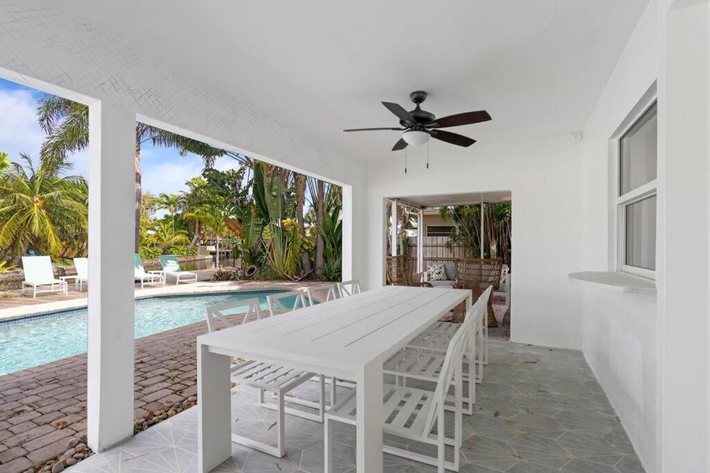 Waterfront-Heated Pool-Mini Golf-Game Room-2Mi Beach Fort Lauderdale Exterior photo