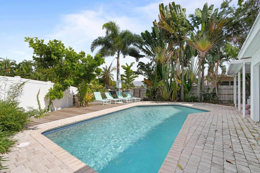 Waterfront-Heated Pool-Mini Golf-Game Room-2Mi Beach Fort Lauderdale Exterior photo